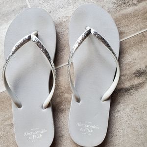 Abercrombie flip-flops